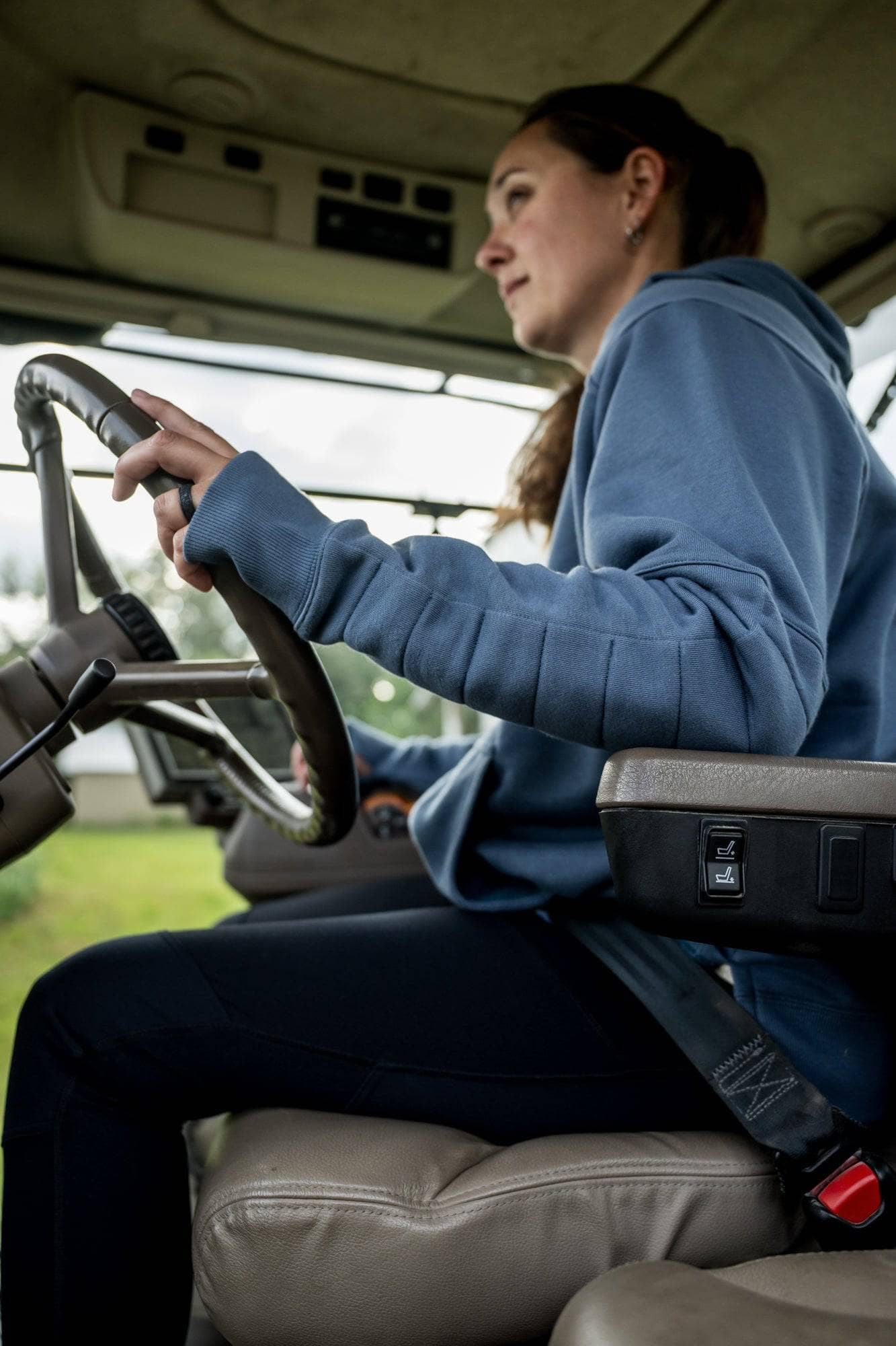 John Deere X Dovetail Workwear Early Bird Hoodie in Steele Blue - Image 3