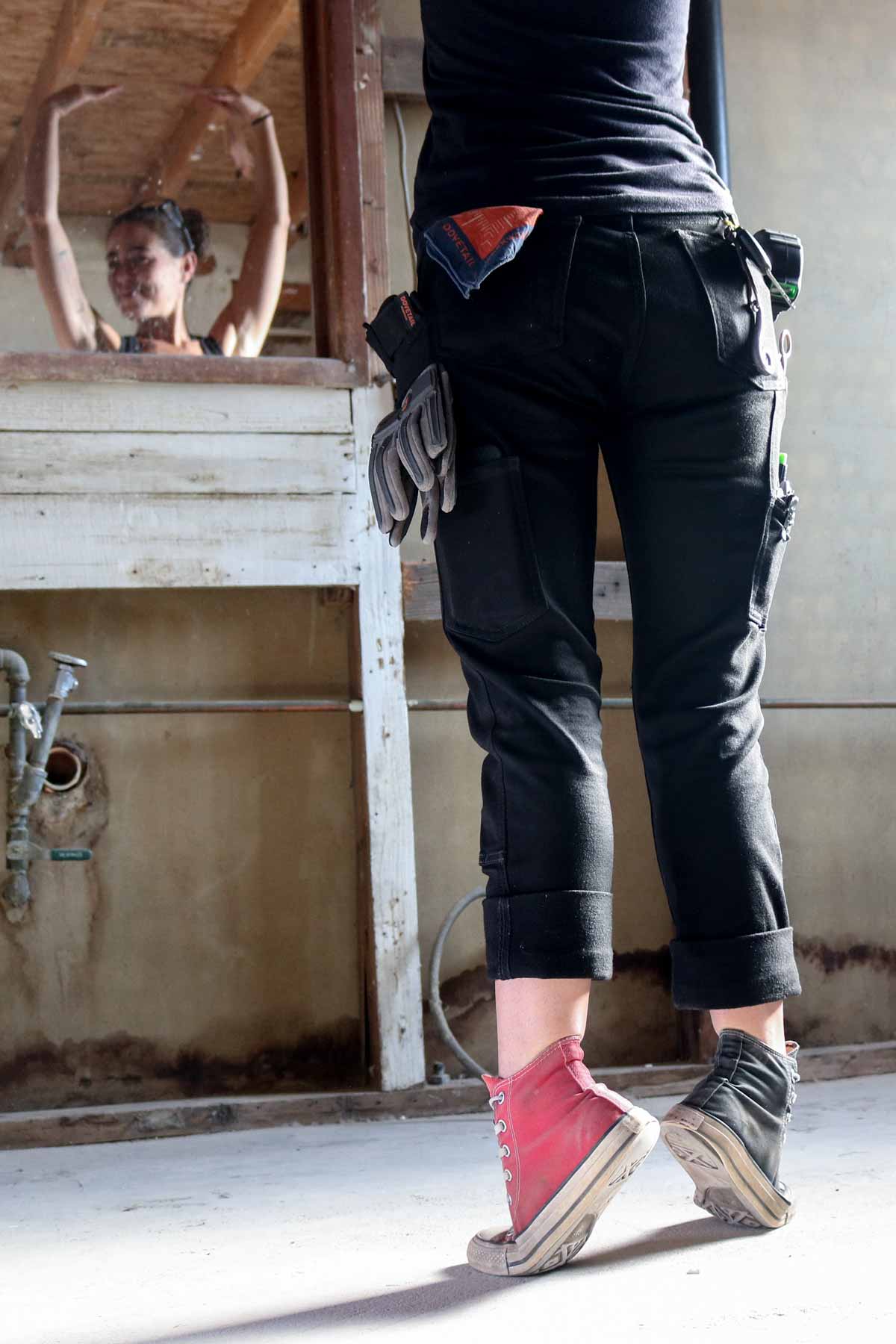 Maven Slim in No Fade Black Denim - Image 4