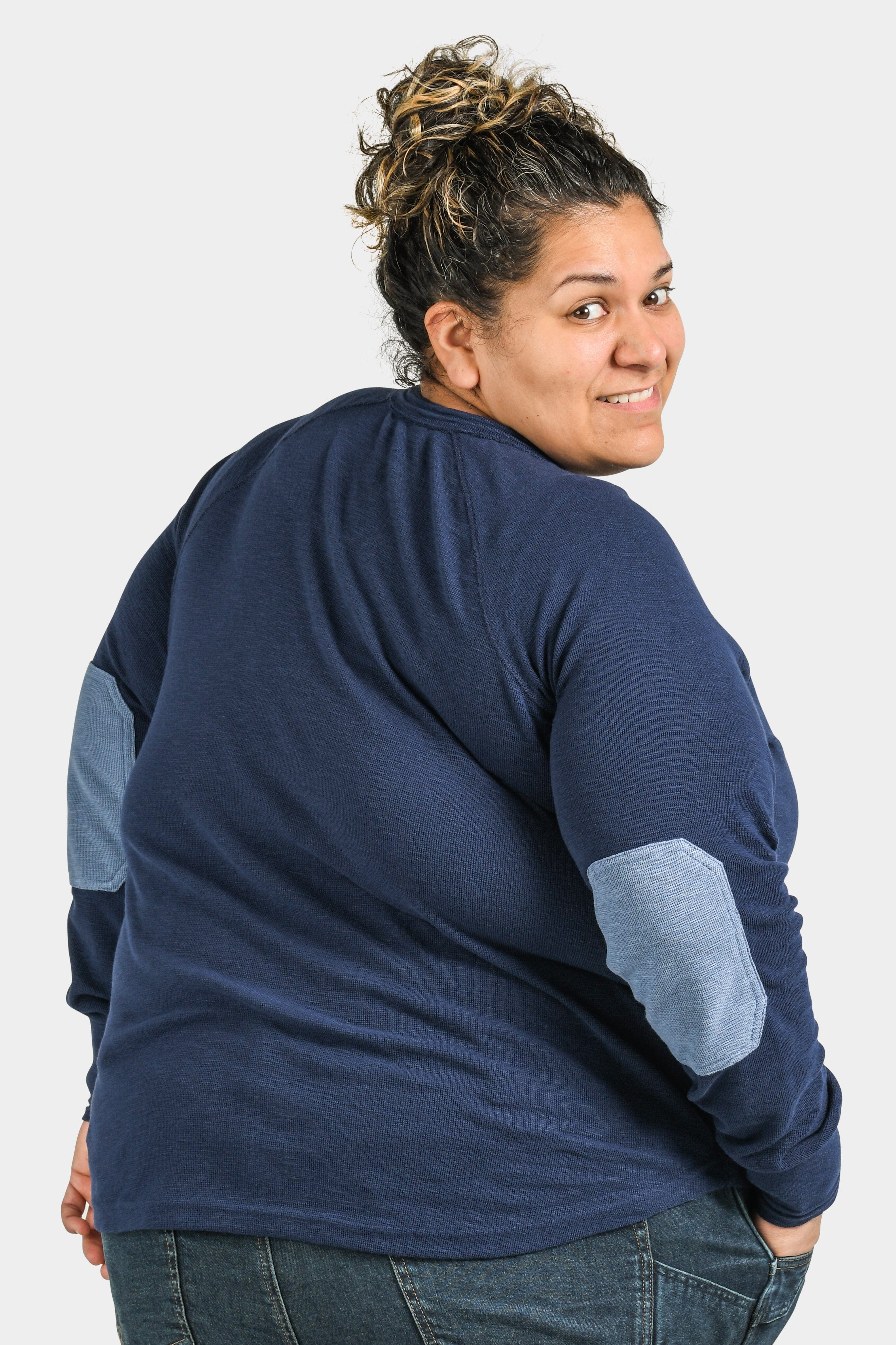 Rugged Thermal Henley in Navy / Dovetail Blue - Image 4