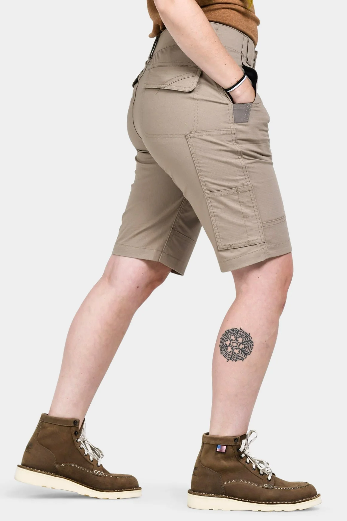 Day Construct Short in Ultralight Flax Ripstop - Image 6